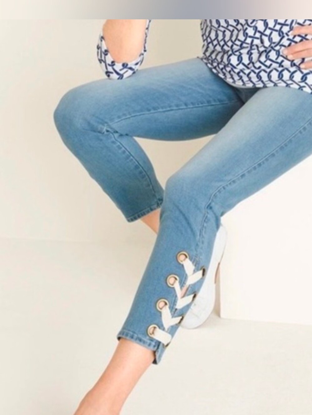 Chico’s So Slimming Girlfriend Nautical Rope Lace Up Ankle Jeans Sz 1/US Sz 8 EC
